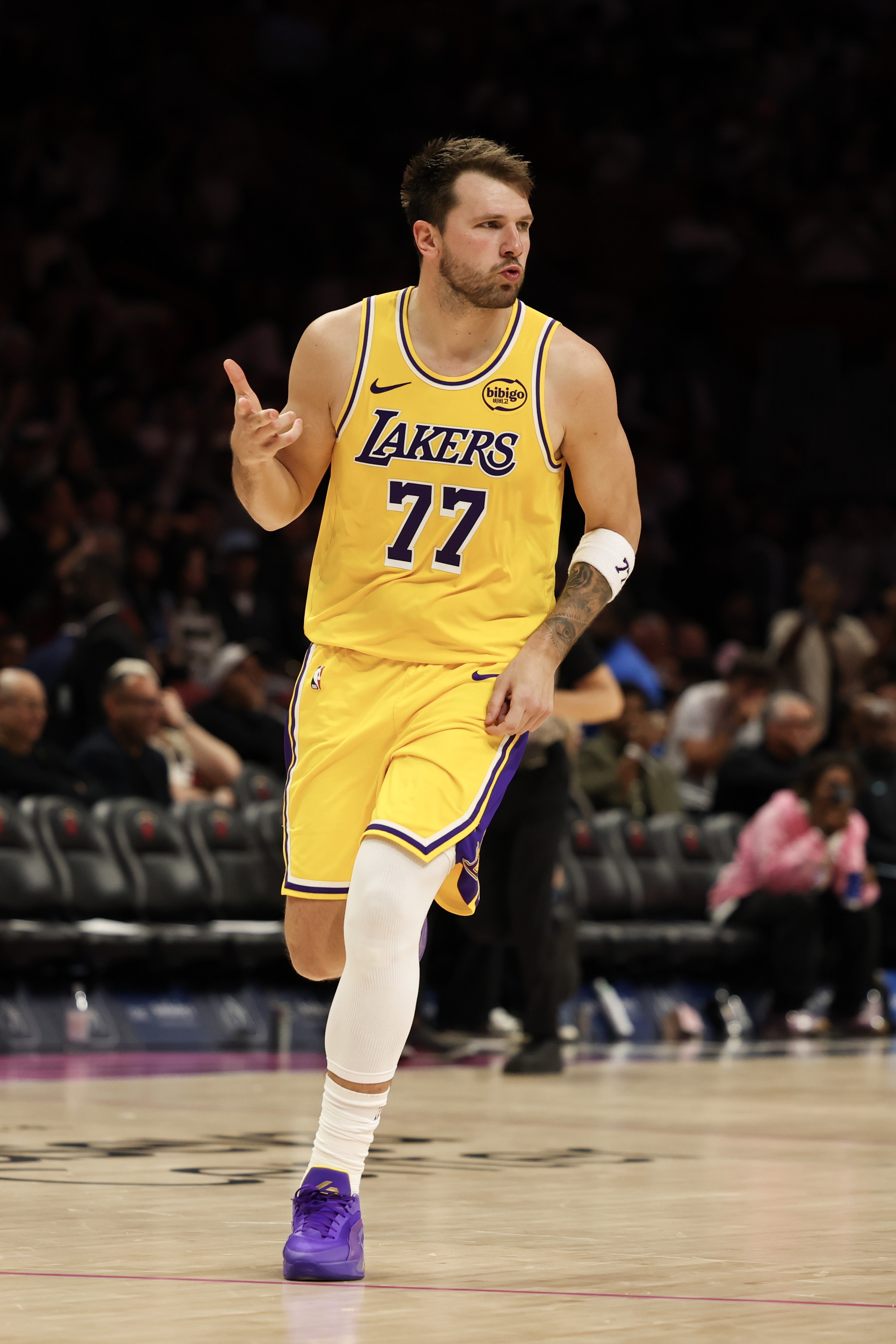 世界杯直播软件下载-现役单场60+得分榜都有谁?18人上榜&克莱堪称高效 竟6人砍过70+